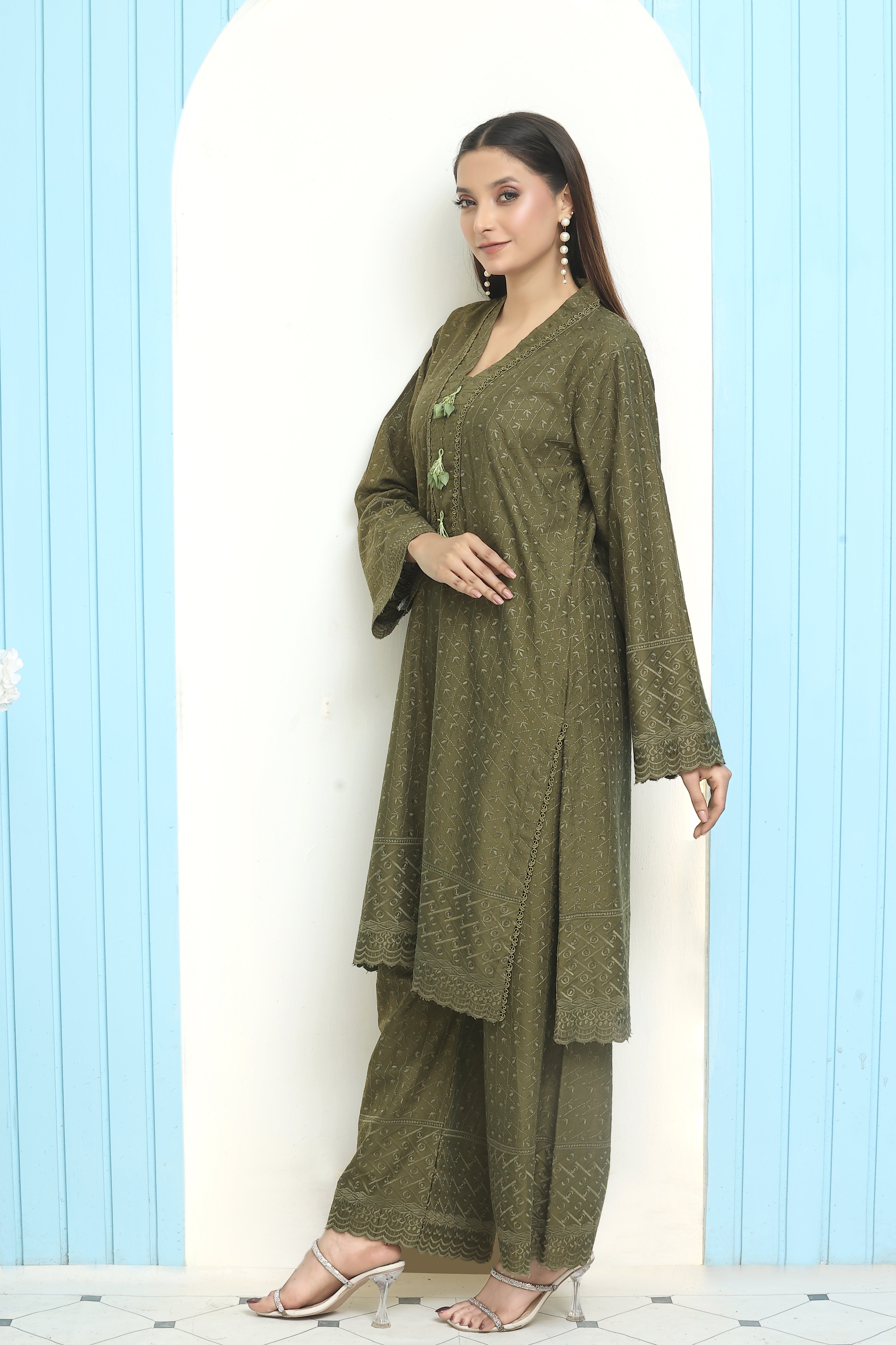 Zaytun Premium Chikankari Ready-to-Wear 2pcs suit