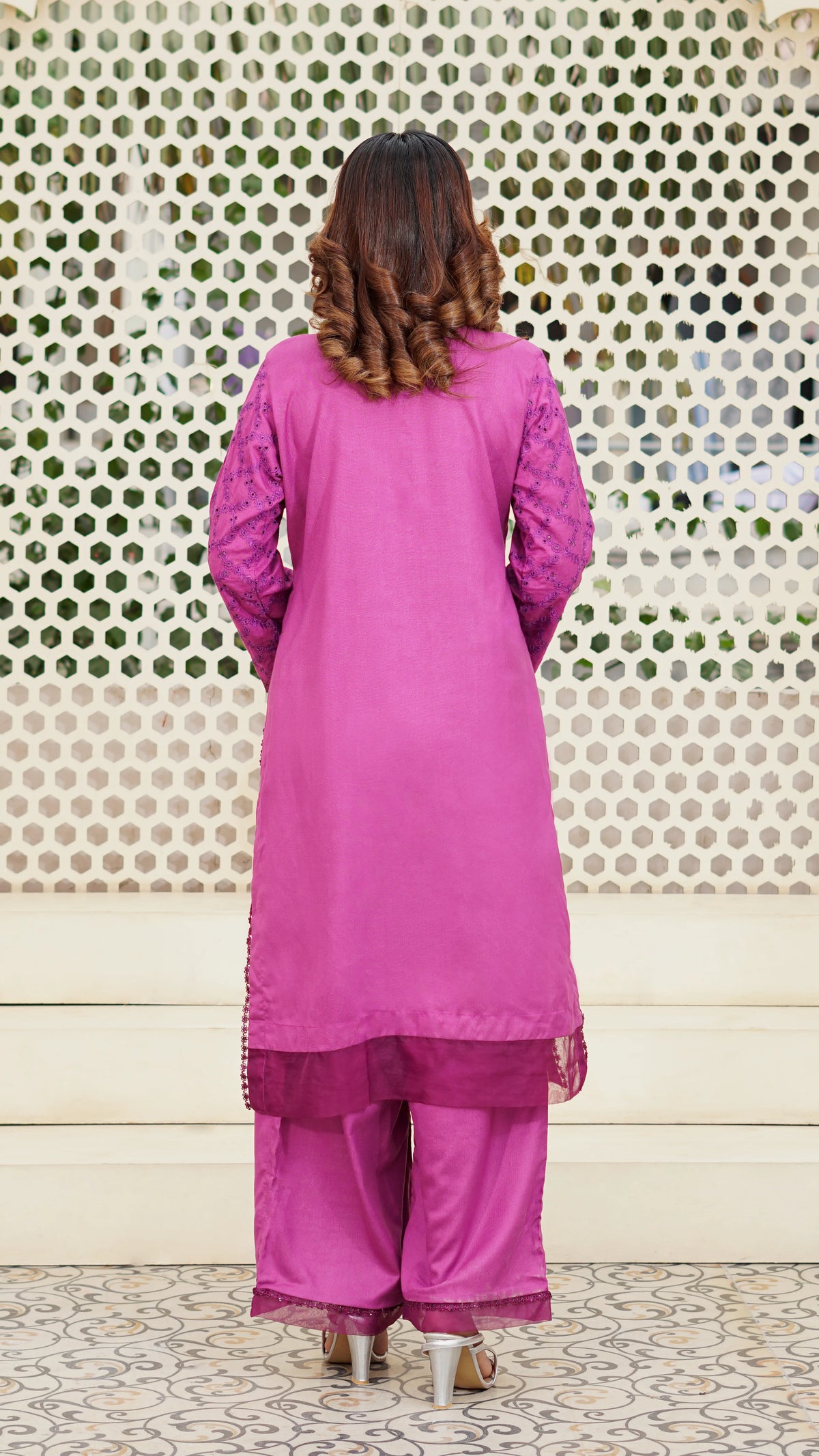Sosan – Premium Embroidered Stitched Dhanak 3 Piece Suit | The Festive Pret