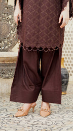 Qahwa – Premium Embroidered Stitched Dhanak 3 Piece Suit | The Festive Pret